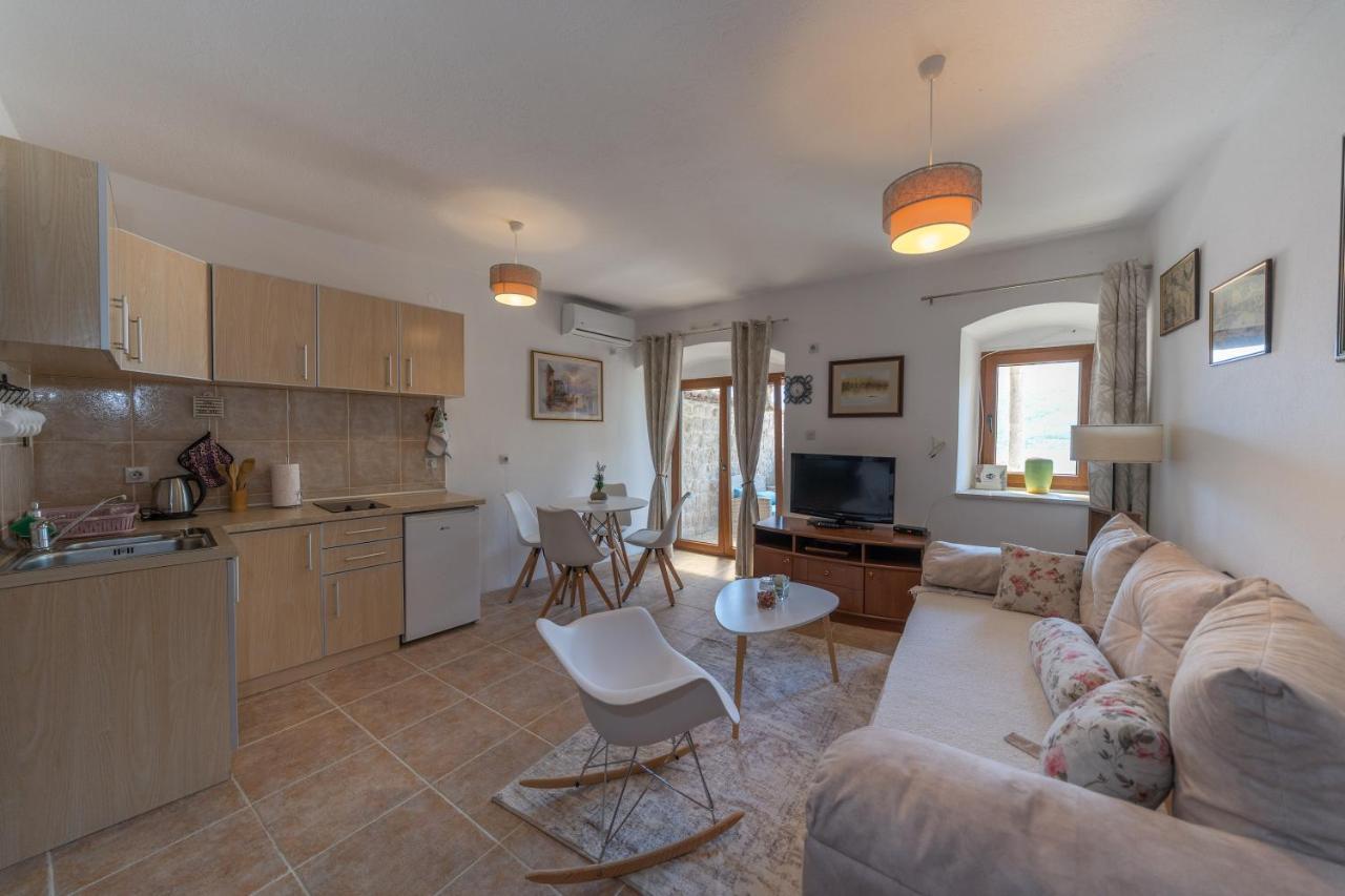 Apartments Franovic Пераст Экстерьер фото