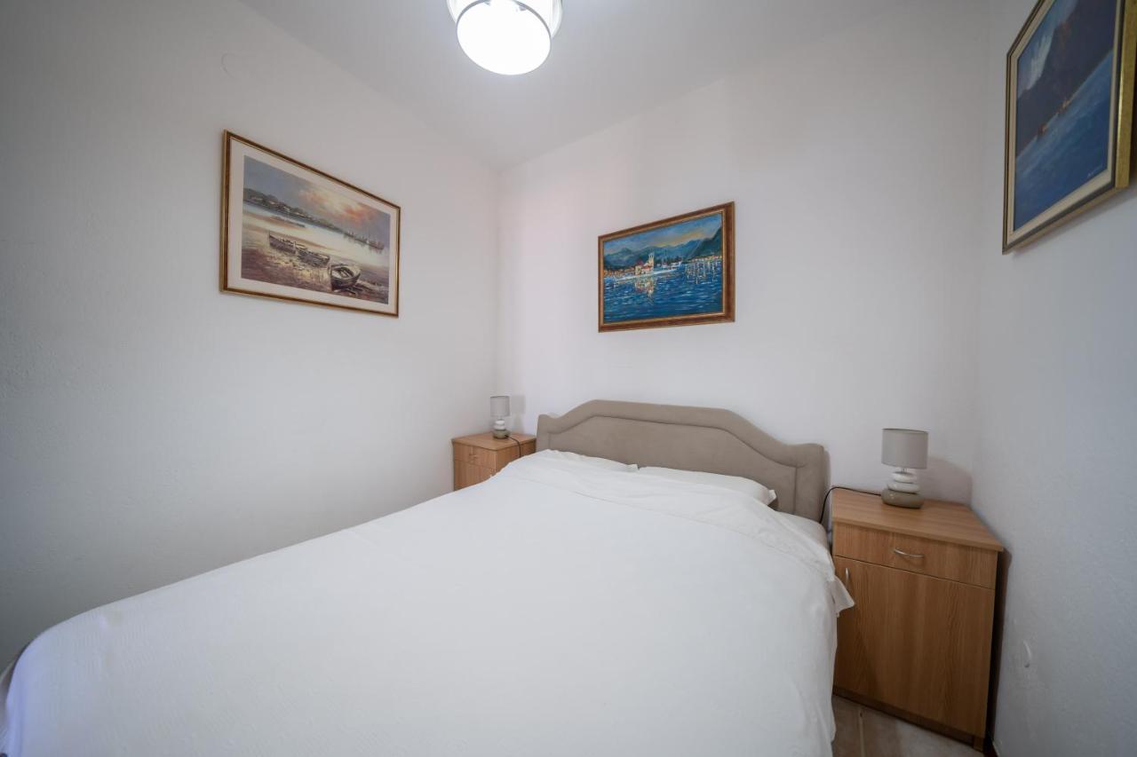 Apartments Franovic Пераст Экстерьер фото