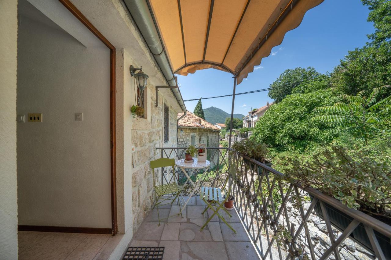 Apartments Franovic Пераст Экстерьер фото