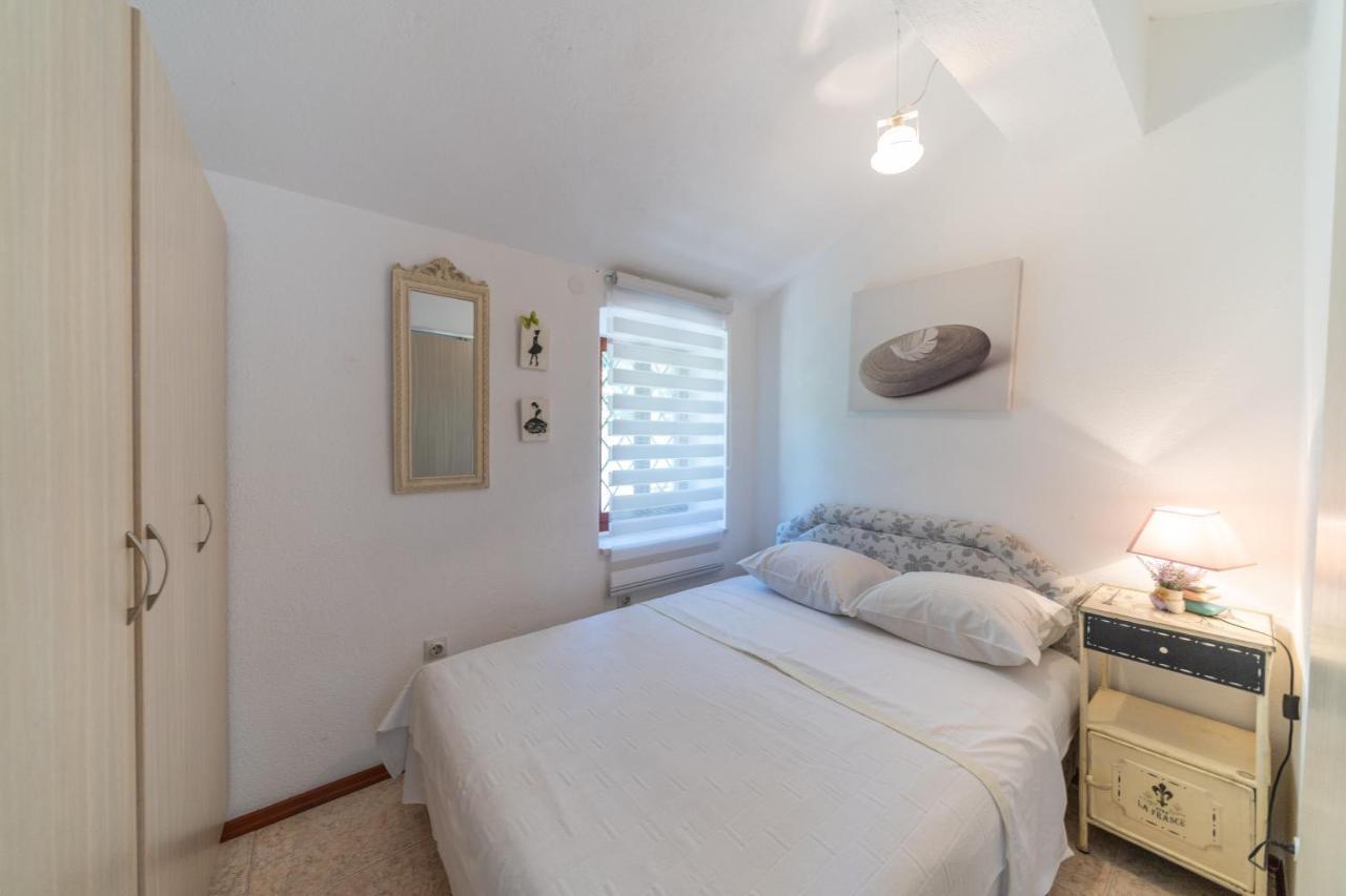 Apartments Franovic Пераст Экстерьер фото